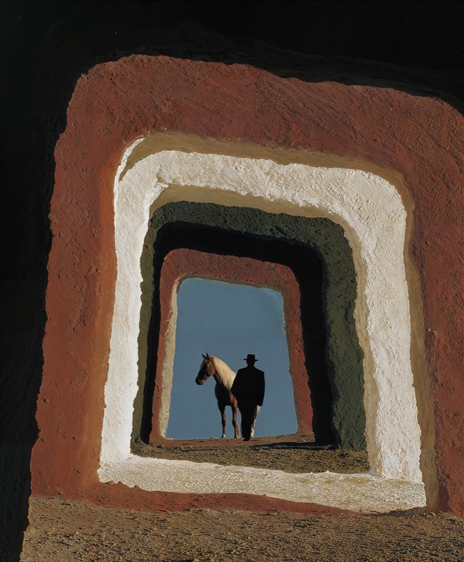 Thresholds — Juan Carlos Beltrán